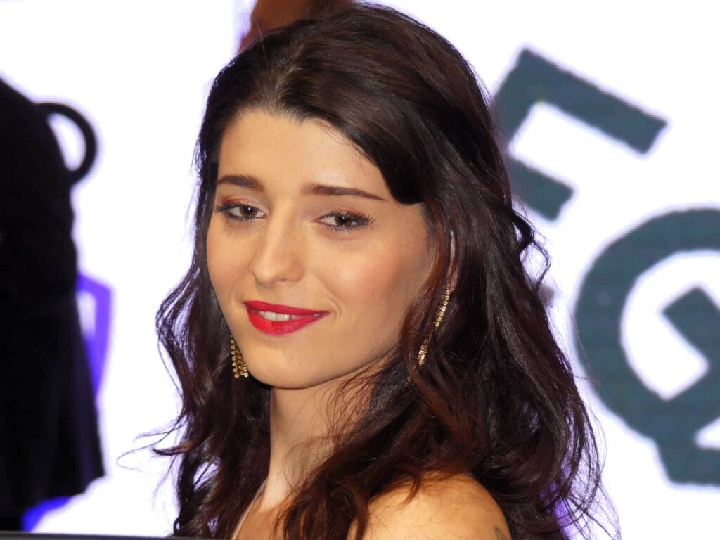 Lara DUMAS